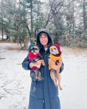 Eugene Lee Yang Instagram - Gamemakers put snow in the Quarter Quell, so I was the first one out. All the hot weather tributes turned into baby deer on the ice as cold district folk triple axeled the competition. Happy holidays y’all, from my bruised ass! 🥶