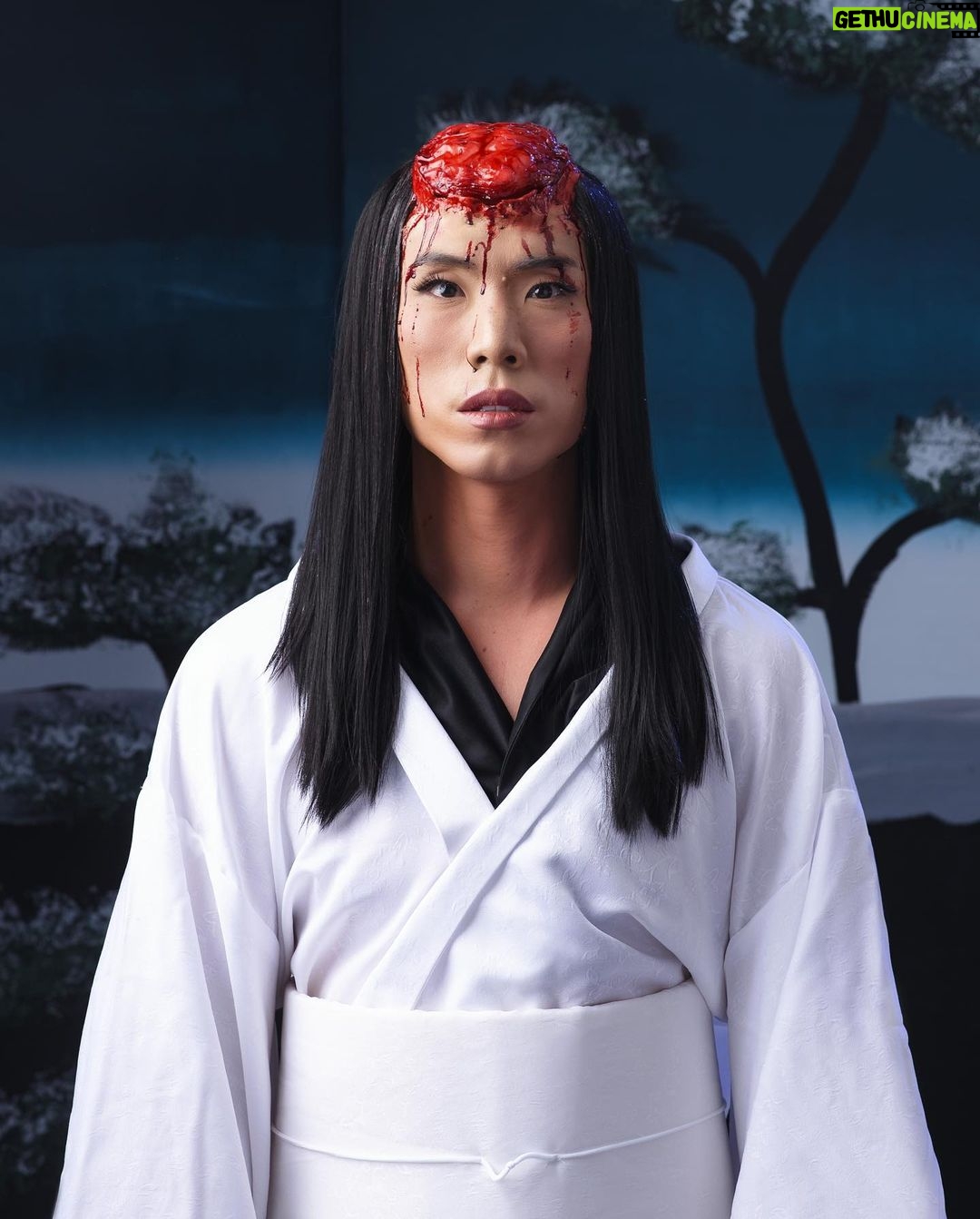 Eugene Lee Yang Instagram - ⚠️FAKE BLOOD & GORE WARNING⚠️ “That really was a Hattori Hanzō sword.” Beauty & Blood Series: #KillBill🗡️ O-Ren Ishii 石井 オーレン (Lucy Liu) #Halloween #Eugenoween Photos by @jdrenes Hair, Makeup & SFX by @ariannachayleneblean Hair & Makeup Asst. by @marykendallll