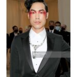 Eugene Lee Yang Instagram – #metgala 
hair by @daviddanggg 
makeup by @vanmakeupnyc 
nails by @sojinails 
necklace by @ericksonbeamon 
vintage tuxedo by @dior @hedislimane 
shoes by @jimmychoo 
special thanks to @derekblasberg @nickbrown @voguemagazine & @metmuseum The Metropolitan Museum of Art, New York