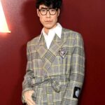 Eugene Lee Yang Instagram - Vanity Fair & Instagram’s Vanities 👓 A Night For Young Hollywood #vfvanities Styling by @colinmanderson Suit by @weishengparis Shoes by @jb_rautureau