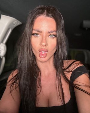 Eugenia Suárez Instagram - ❤️‍🔥😈