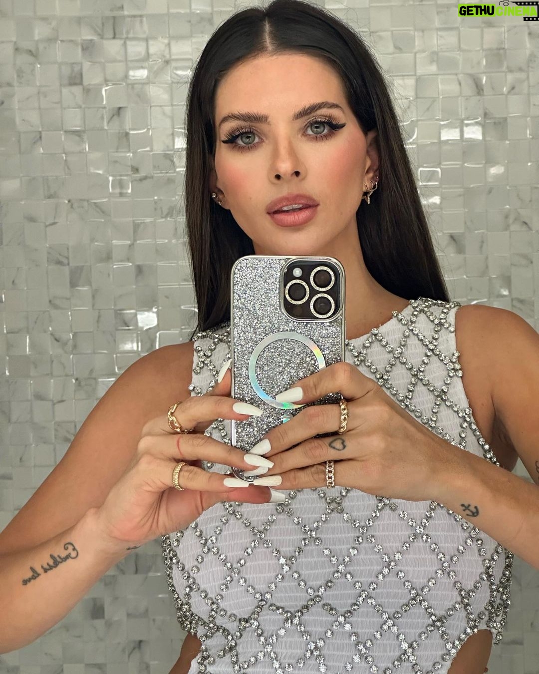 Eugenia Suárez Instagram - Feliz añooooo ❤️❤️❤️❤️