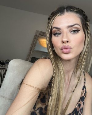 Eugenia Suárez Instagram - 🙃