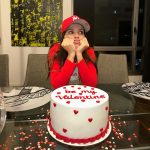 Eugenia Suárez Instagram - ❤️‍🩹❤️ Mentira, colgalaaaaa