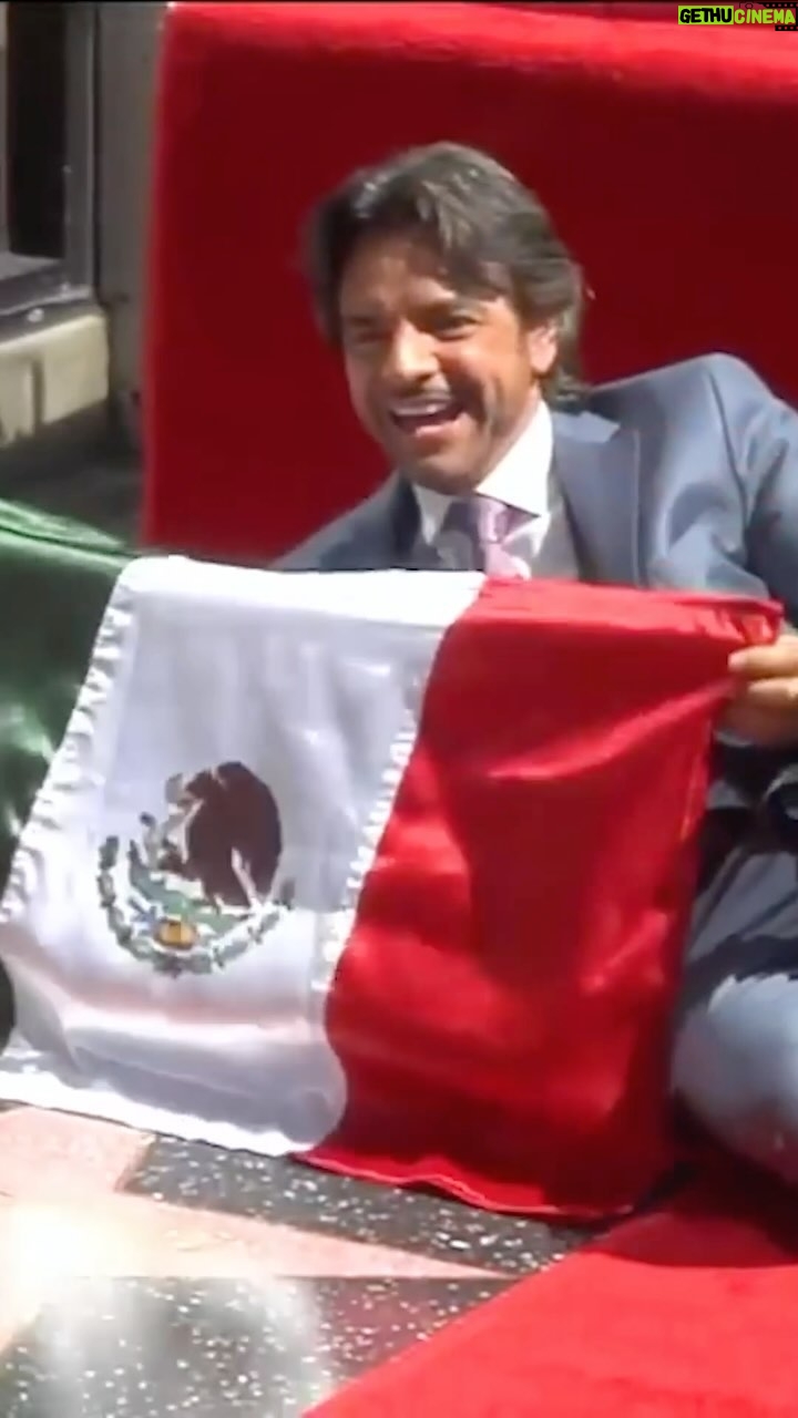 Eugenio Derbez Instagram - 8 years ago 🌟 #hollywoodwalkoffame