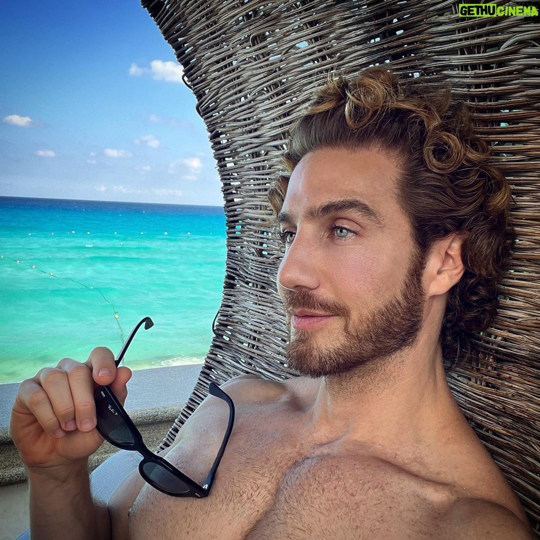 Eugenio Siller Instagram - Shades of blue … Cancún, Quintana Roo