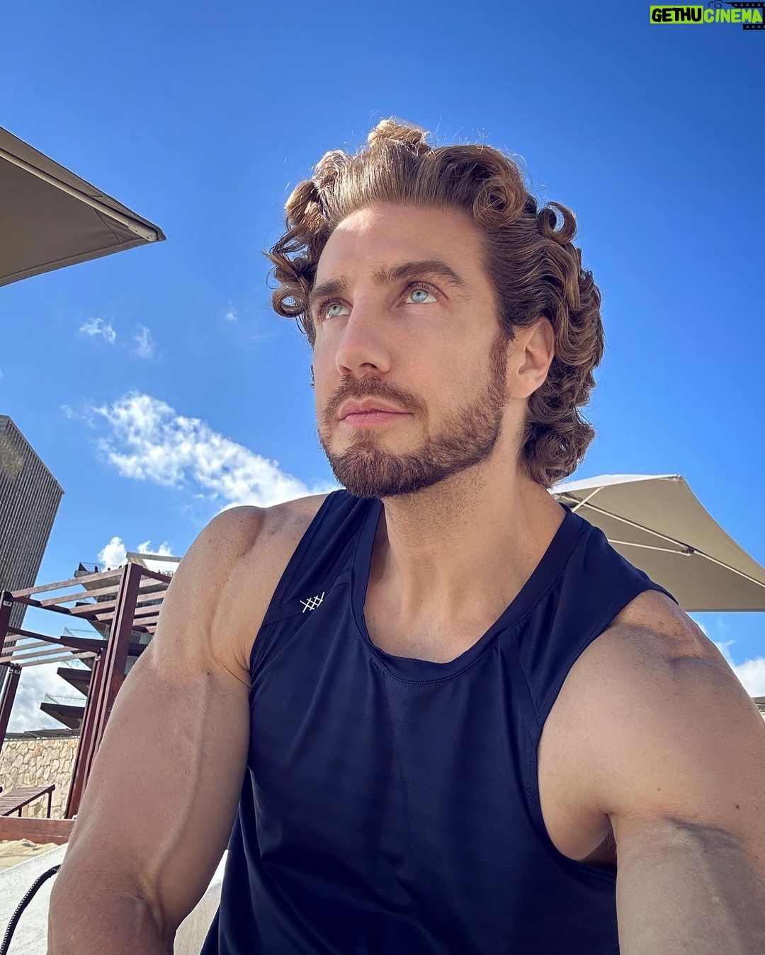 Eugenio Siller Instagram - "Learn to be quiet enough to hear the genuine within yourself so that you can hear it in others." Los Cabos Mexico