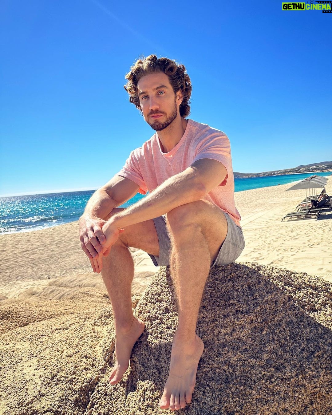 Eugenio Siller Instagram - I think I belong here … 🌅 🌊 Los Cabos Mexico