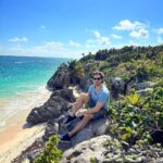 Eugenio Siller Instagram - Feliz Navidad desde el Caribe Mexicano 🎄 🏝️ ☀️ Tulum, Q. Roo