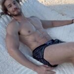 Eugenio Siller Instagram - Some videos of my trip to Cancún ☀️🌊🌴 Algunos videos de mi viaje a Cancún