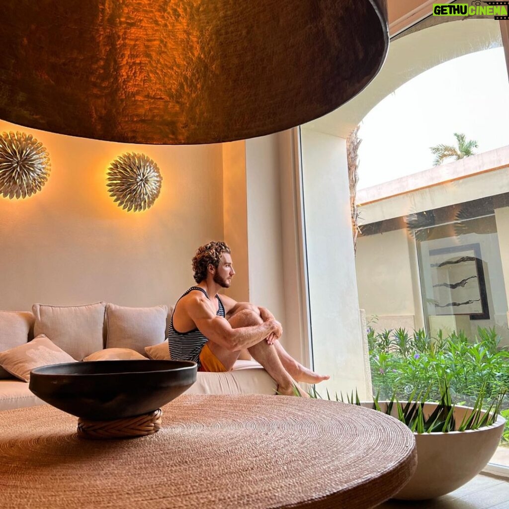 Eugenio Siller Instagram - SPA• Moments of much needed peace … @unico2087 #shotoniphone UNICO 20º87º Hotel Riviera Maya