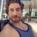 Eugenio Siller Instagram - If you're helping someone and expecting something in return, you're doing business not kindness. Los Angeles, California