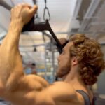 Eugenio Siller Instagram - Back workout today !!! 👊🏼💥 Los Angeles, California