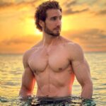 Eugenio Siller Instagram - In my habitat … 🌅 🌊 🧜‍♂️ Mexico