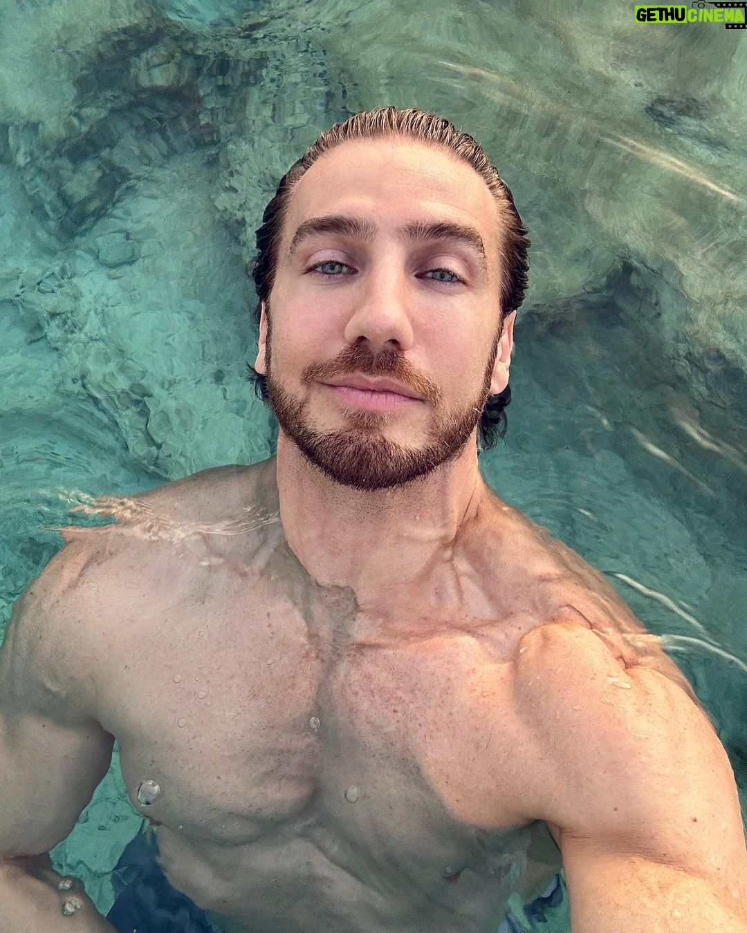 Eugenio Siller Instagram - I’m blue Da ba dee da ba di 🎶