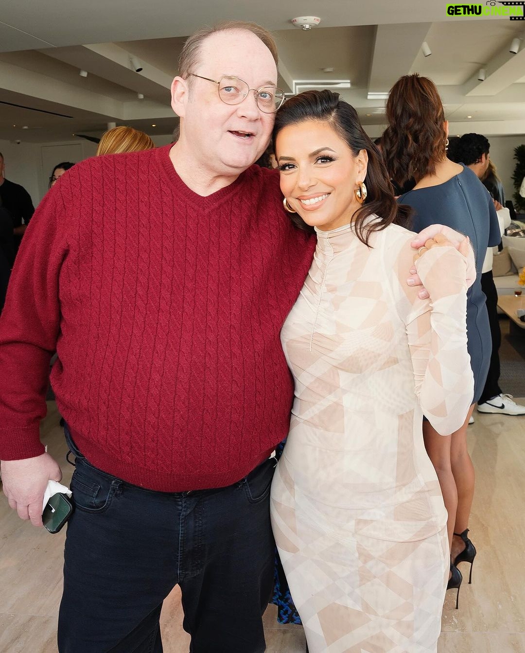 Eva Longoria Instagram - I’m still on cloud 9 from all the love and community that I felt on Saturday! Thank you @arianadebose for hosting a beautiful brunch that celebrated the wonderful journey @flaminhotmovie has taken us on. I’ve always said my favorite room to be in is with these people right here and I couldn’t thank each and every one of you enough. And special thank you to team #Equis! Love y’all❤️🔥 Hair: @kenpaves MU: @beautybyelan Styling: @stylememaeve Location: @mo_residencesbeverlyhills @shvo Mandarin Oriental Residences, Beverly Hills
