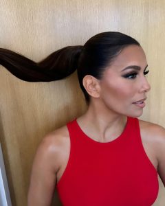 Eva Longoria Instagram - “It’s giving snatched”, as the kids say 🤣 Love this glam by @dimitrishair and @beautybyelan 💖