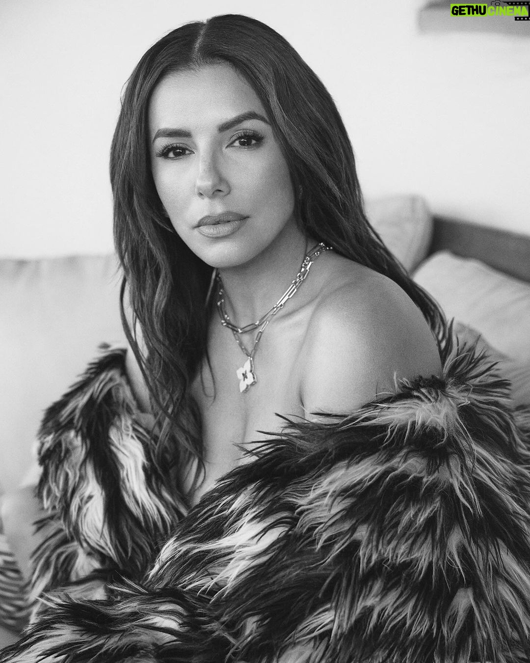Eva Longoria Instagram - “I did feel immense pressure to succeed. I’m hoping that I’m able to tell the stories I want to tell from my community about my community. That’s important to me and those are the stories that I feel haven’t been on the big screen.” Thank you @flauntmagazine for a fun cover shoot and thoughtful profile ❤️🔥 Photographed by @DennisLeupold Styling: @StyleMeMaeve wearing @YSL by @AnthonyVaccarello @BenBridgeJwlr Written by @Eaubrey_Writes Hair: @KenPaves Makeup: @BeautyByElan Nails: @nailsbyemikudo