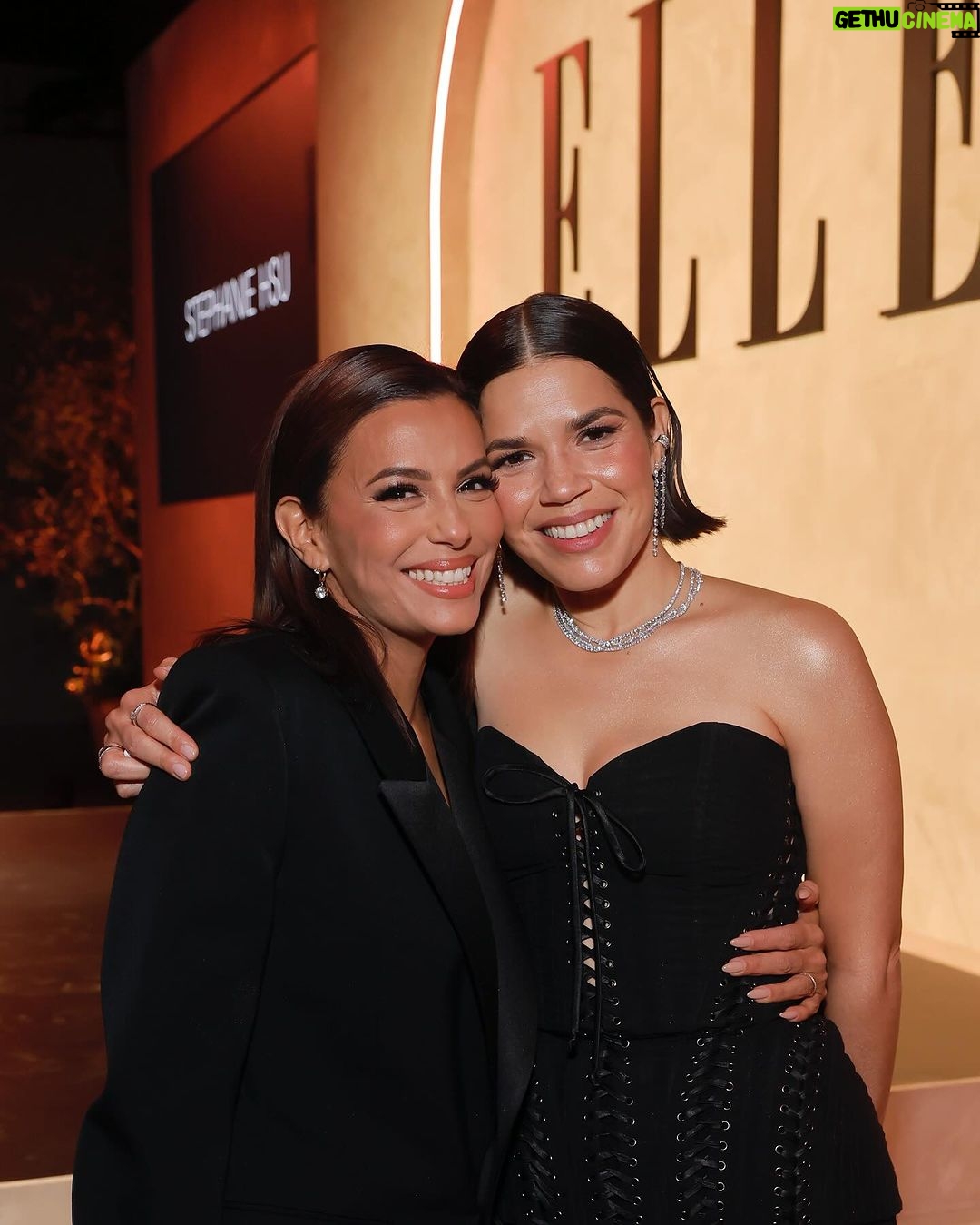 Eva Longoria Instagram - Ahh what a night! Honored to have been in great company with so many women I admire 💖 Thank you @elleusa and @ninagarcia for a beautiful night recognizing and celebrating women! And thank you to my sister @kerrywashington for your heartfelt words🥹 Hair: @kenpaves MU: @beautybyelan Styling: @stylememaeve