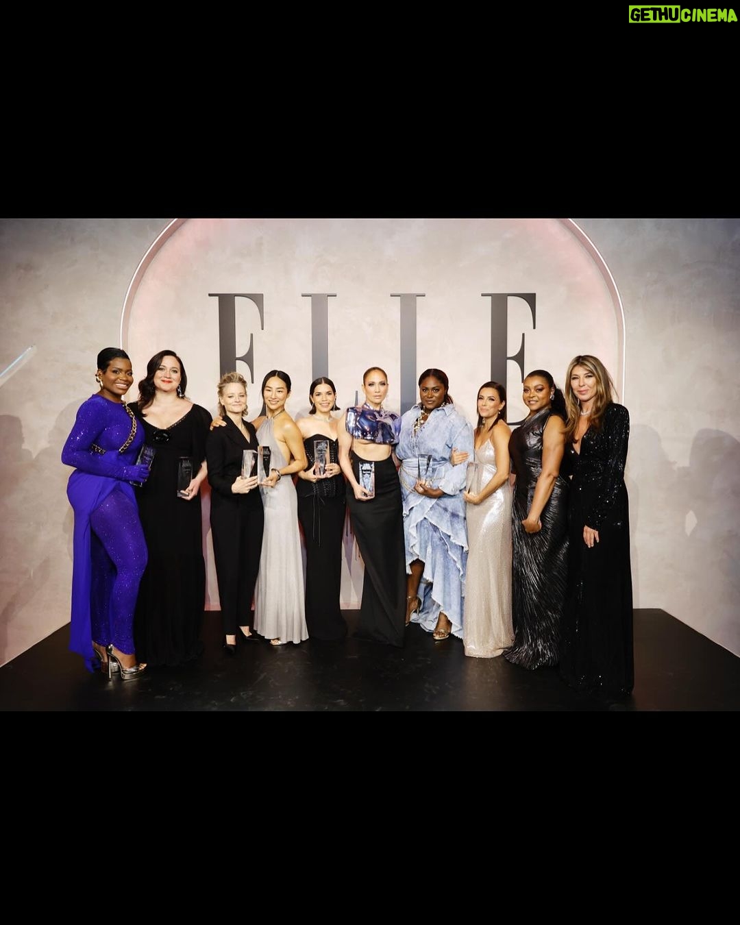 Eva Longoria Instagram - Ahh what a night! Honored to have been in great company with so many women I admire 💖 Thank you @elleusa and @ninagarcia for a beautiful night recognizing and celebrating women! And thank you to my sister @kerrywashington for your heartfelt words🥹 Hair: @kenpaves MU: @beautybyelan Styling: @stylememaeve