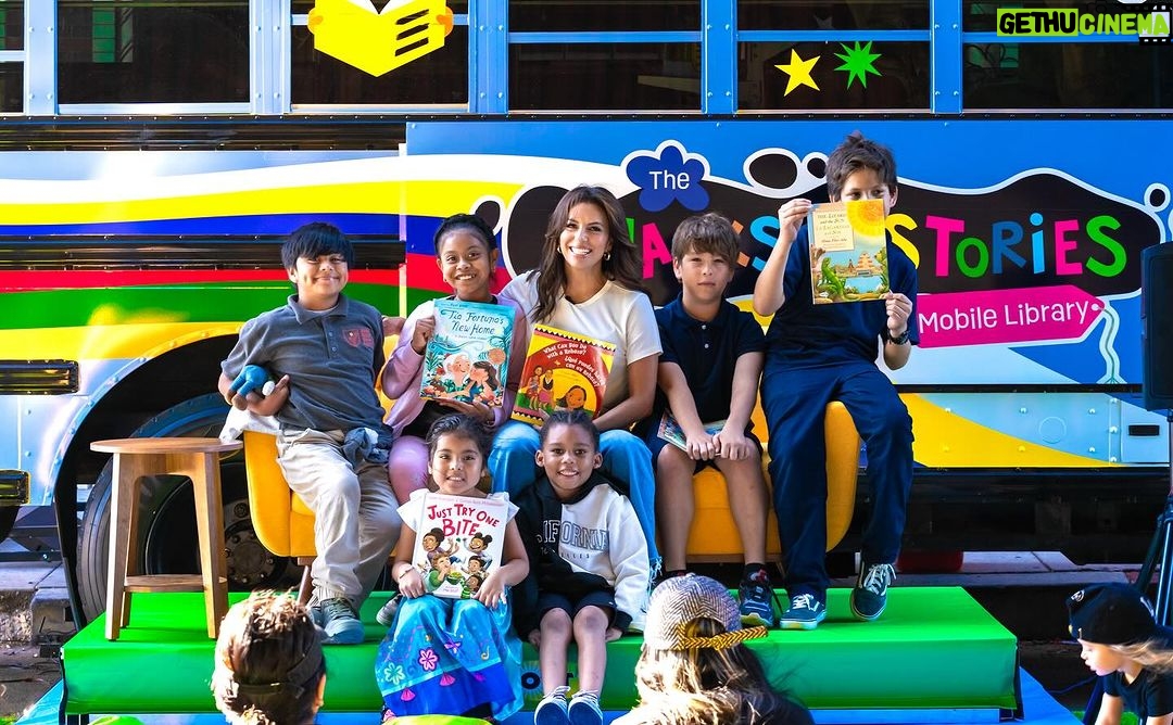 Eva Longoria Instagram - #Ad Had an amazing time with @motts Fruit Flavored Snacks kicking off the Snacks & Stories Mobile Library a couple weeks ago! So many families live in book deserts with limited access to children’s books, so Mott’s hit the road over the last few weeks to bring stories to those communities that need them most. And don’t worry, you can still participate: head to MottsStories.com to learn how you can feed their imaginations with Mott’s Snacks & Stories, and redeem up to 16 books! *Purchase product by 5/31/24 and redeem offer by 7/31/24. Conditions apply. For full details visit www.mottsstories.com.