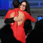 Eva Longoria Instagram – What a special night! Grateful to have received the Icon Impact Award from @nhmc_org and share space with so many friends and colleagues who share the same vision❤️✨
Hair: @dimitrishair
MU: @beautybyelan
Styling: @stylememaeve