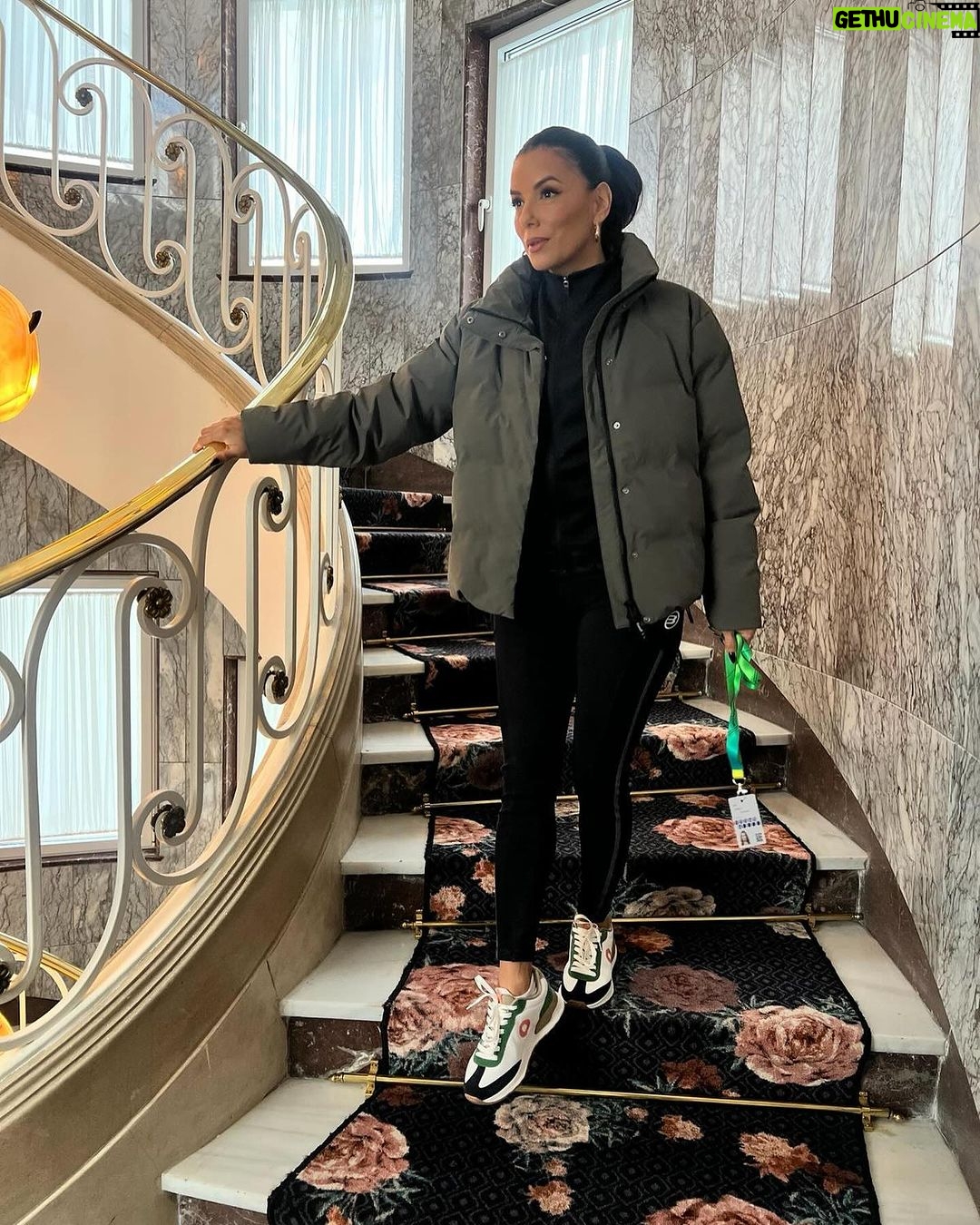 Eva Longoria Instagram - February flew by! 🤯 I have so many special projects and announcements coming up, can’t wait to share. How’s the start of the year going for y’all?💖