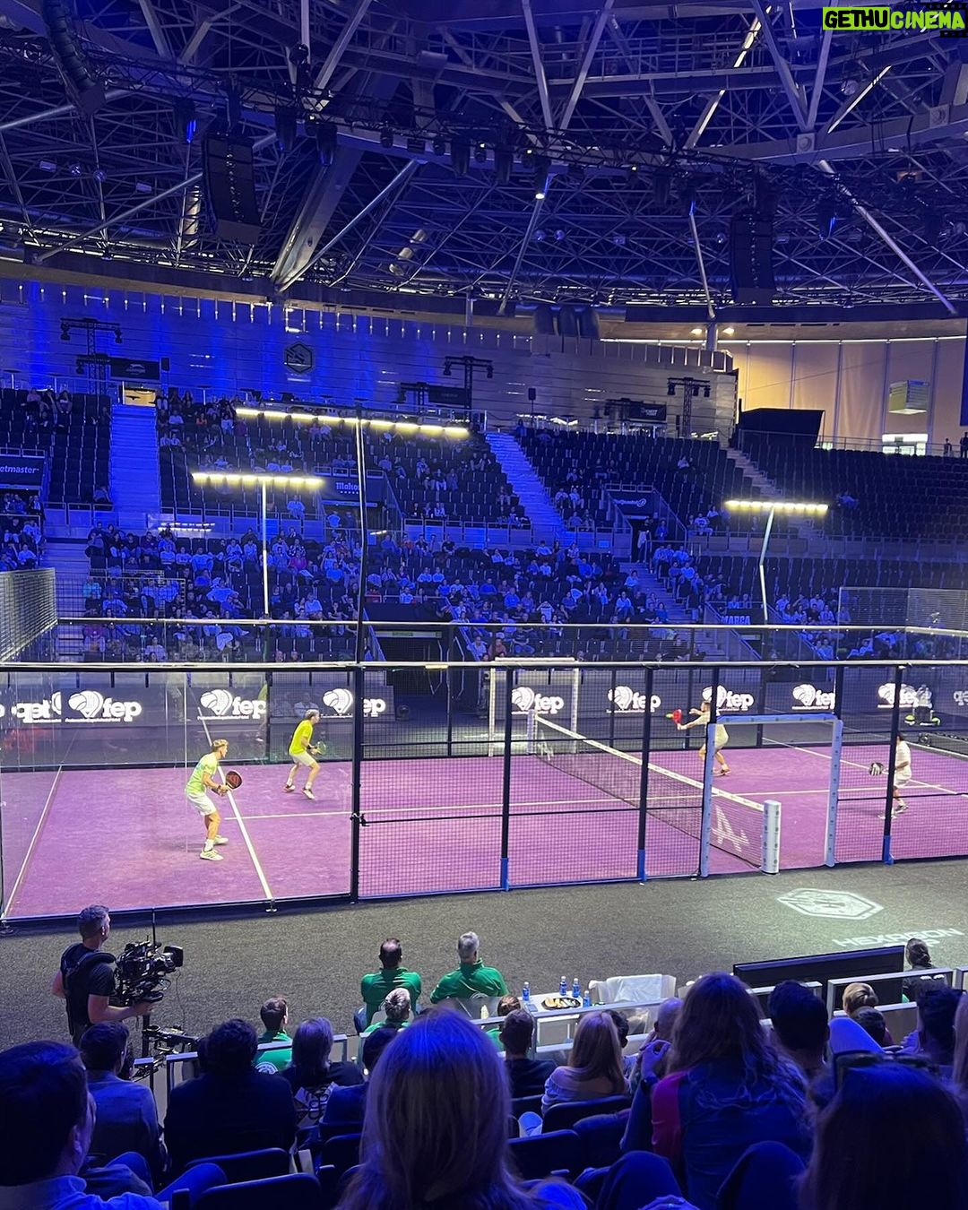 Eva Longoria Instagram - Manifesting great plays and big wins this weekend! Vamos con todo @elevenelevenpadel πΎπ₯