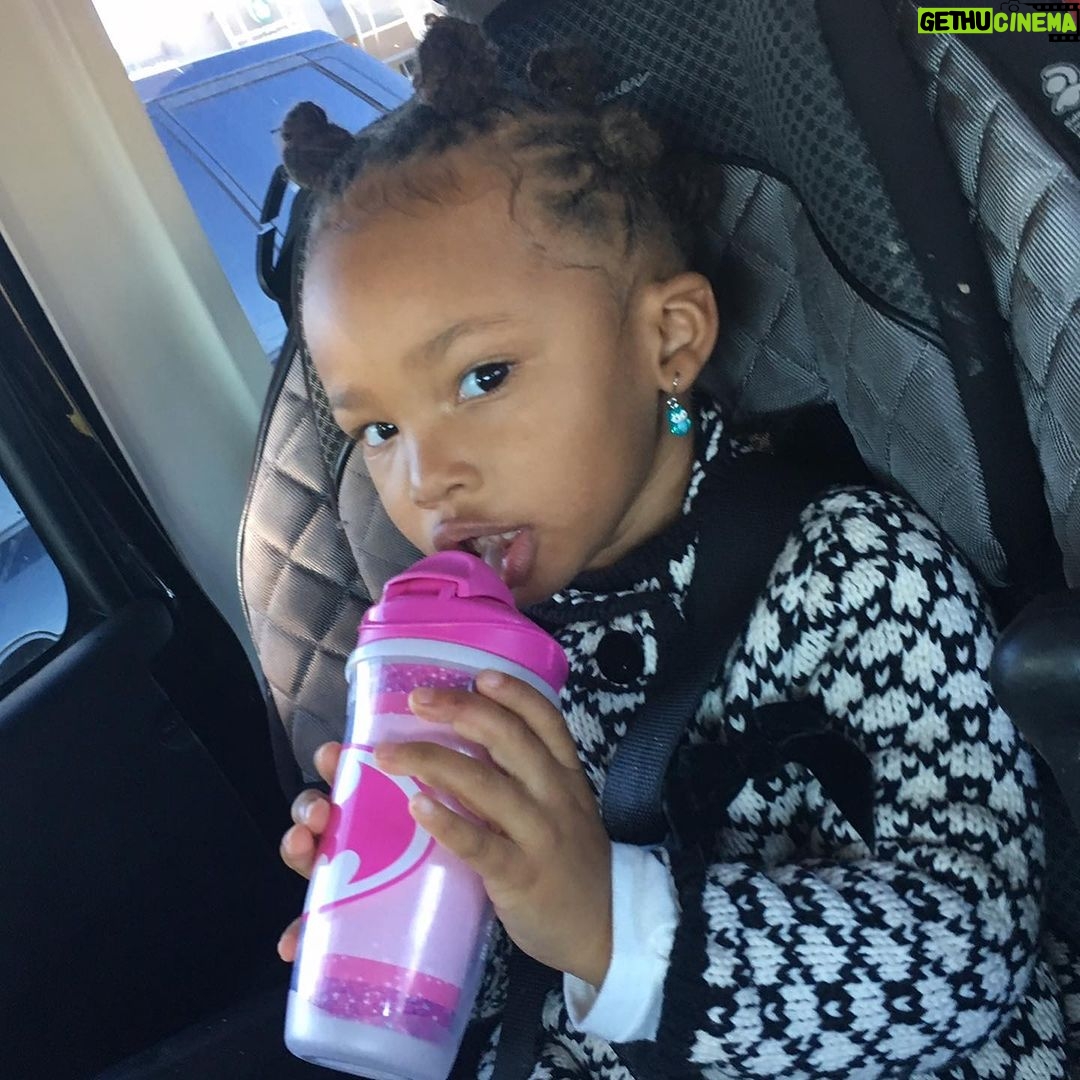 Eva Marcille Instagram - Your earthday💫 Happy Birthday Marley Rae it’s still your day🌻