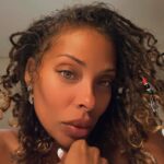 Eva Marcille Instagram - Find your joy, then get up and go get your blessings 🌻 Happy Tuesday ✨