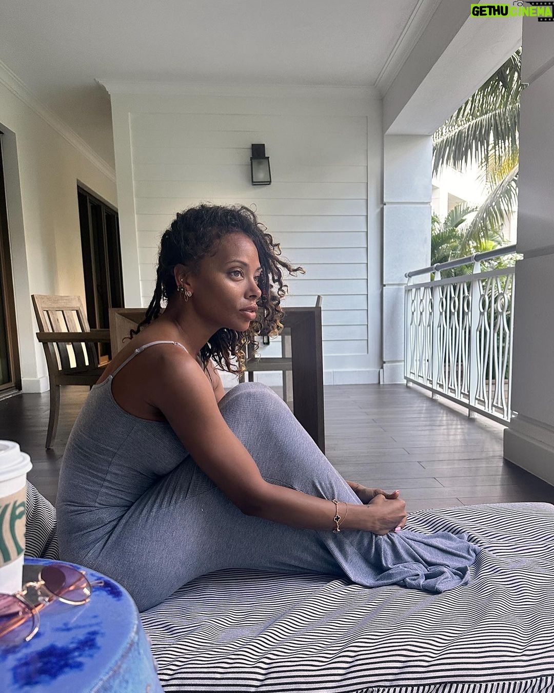 Eva Marcille Instagram - My peace ☮️ My Happy 🌗My Monday 🌻