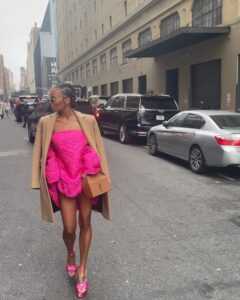 Eva Marcille Instagram - Thank you @pamellaroland for a beautiful collection💐 and it was so perfect to see my fashion gurus @nigelbarker and @mrjaymanuel #nyfw