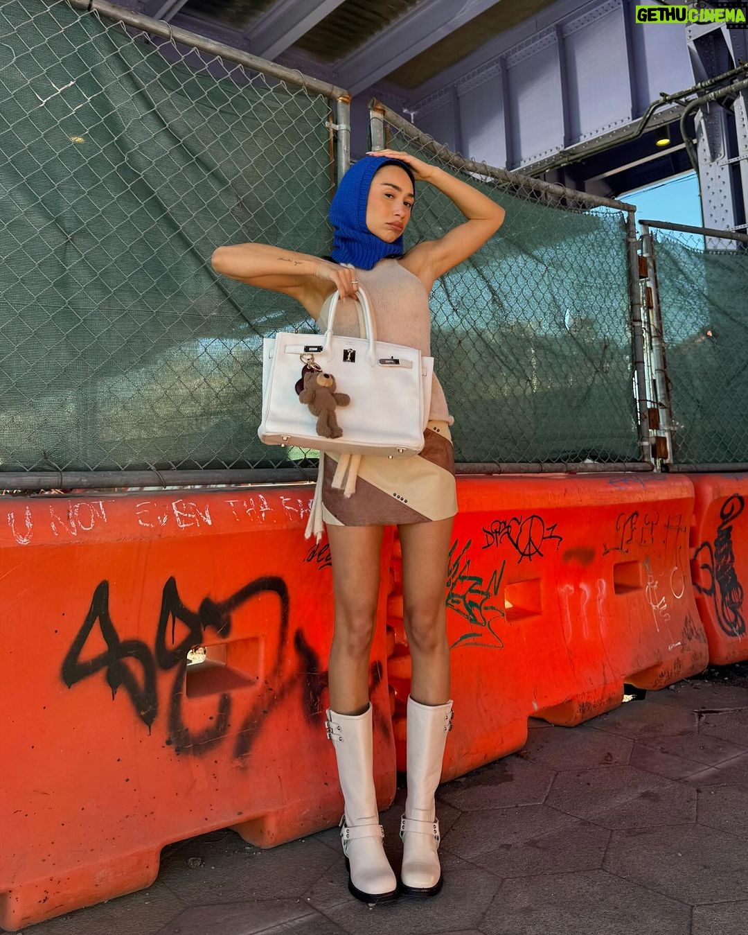 Eva Marisol Gutowski Instagram - Can’t go wrong with the classics 😌✌️