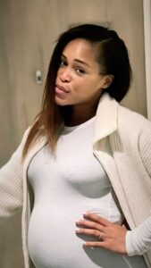 Eve Instagram - Just a small #snippet of my #2022 I am still in #awe that I became a mother this year!!!! There have been so many amazing moments with #friends and #family I feel beyond #lucky #thankful #grateful ready for #2023 #happynewyear ya’ll ❤️❤️❤️❤️✨✨✨🙌🏾🙌🏾🙌🏾🙌🏾