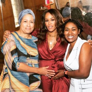 Eve Instagram - #photodump #babyshower in October 🥰🥰 thanku @ejlefton for the most amazing day!!! And thanku to all you ladies for making me feel so special!!! I’ve been meaning to post these for weeks!!! 🤰🏾❤️ pic number 1 is me and my momma ❤️