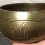 Eve Instagram - I saw this video and had to post. How magical is this? So simple and beautiful, healing with water 💦 and sound 🙏🏾🤎 #highvibes #singingbowls