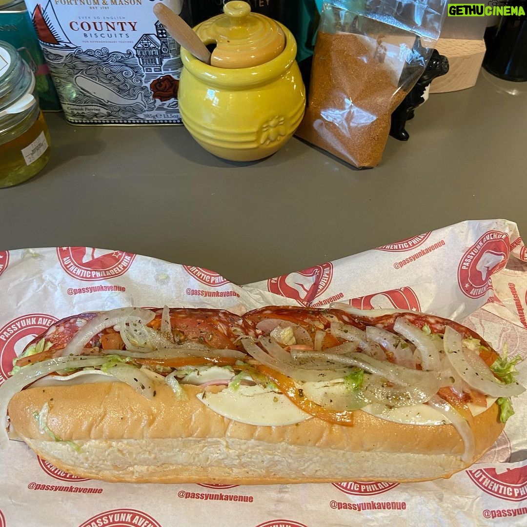 Eve Instagram - Loved being on @sundaybrunchc4 today! Perfect way to start my Sunday! And can’t believe I got an AUTHENTIC PHILLY HOAGIE all the way in London! Thanku @passyunkavenue 🤤