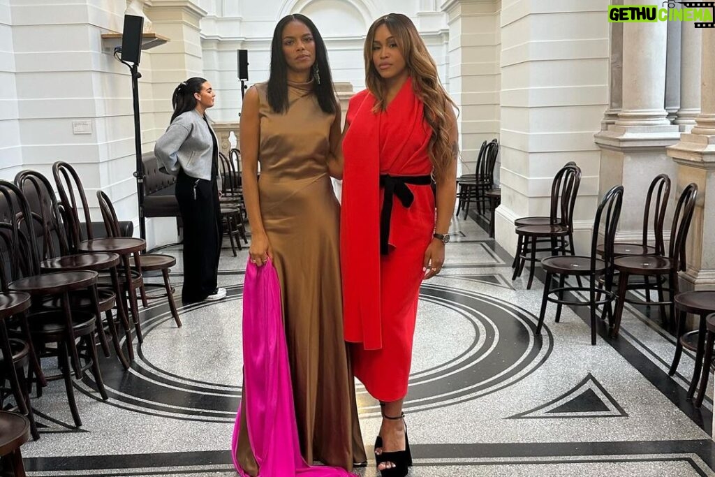 Eve Instagram - What a beautiful show and beautiful people @roksandailincic with my sister @noellacoursaris 👏🏾♥️