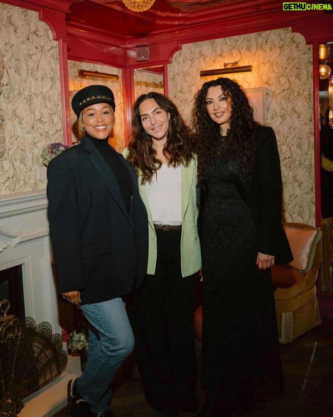 Eve Instagram - Loved our breakfast @broadwicksoho for @skindesignlondon 🫶🏾🫶🏾🫶🏾 @oliviabuckingham @andreacgelardin @fatma_shaheen_sdl ❤️