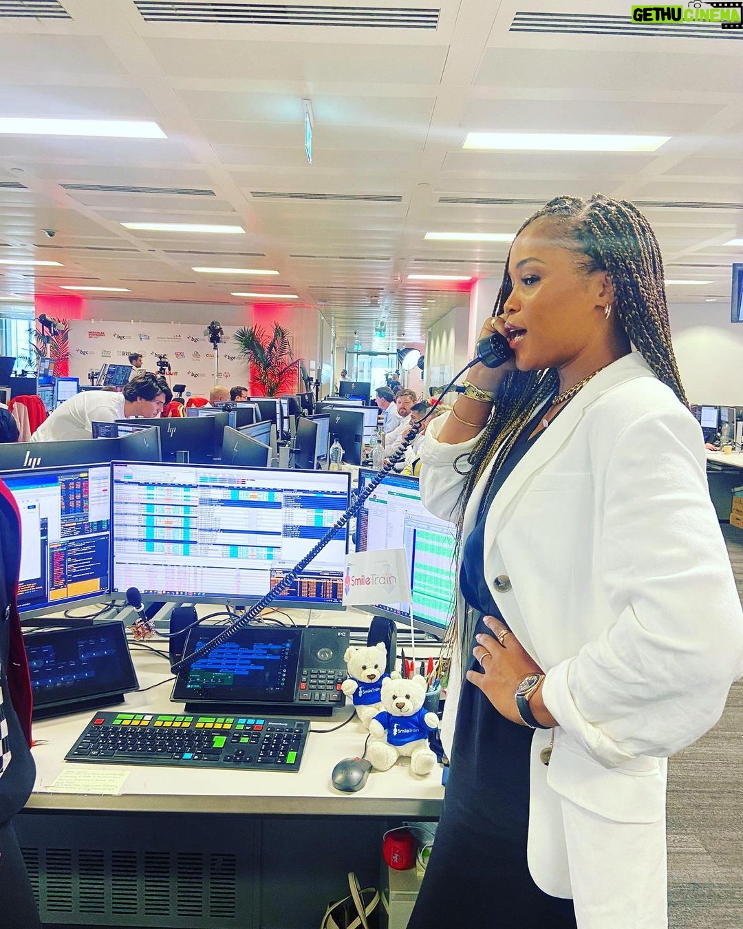 Eve Instagram - Thank you @bgccharityday for letting me disrupt the floor for @smiletrainuk 6 big trades for a good cause!!! 🙌🏾 I think I might switch careers 🤔 #charityday