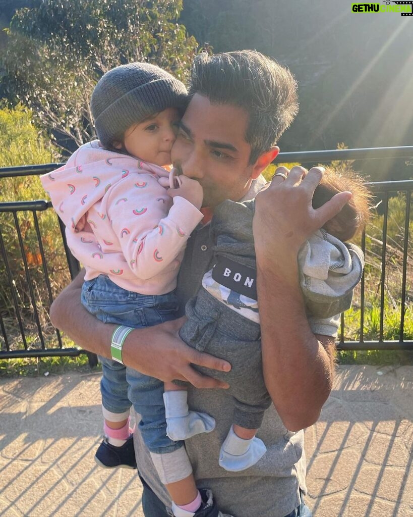 Evelyn Sharma Instagram - BEST dada in the world 🥰 we love you so much! Happy Father’s Day to my forever main man! 💖 #fathersday #aussiefathersday #australia #bluemountains #desidad #twoundertwo #mymainman Blue Mountains National Park