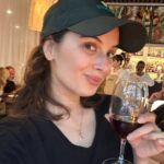 Evelyn Sharma Instagram - Mommy’s night off at my fav new place! @bartiga.syd 🥂 #sydney #nightlife #winebar #bartiga #doublebay Sydney, Australia