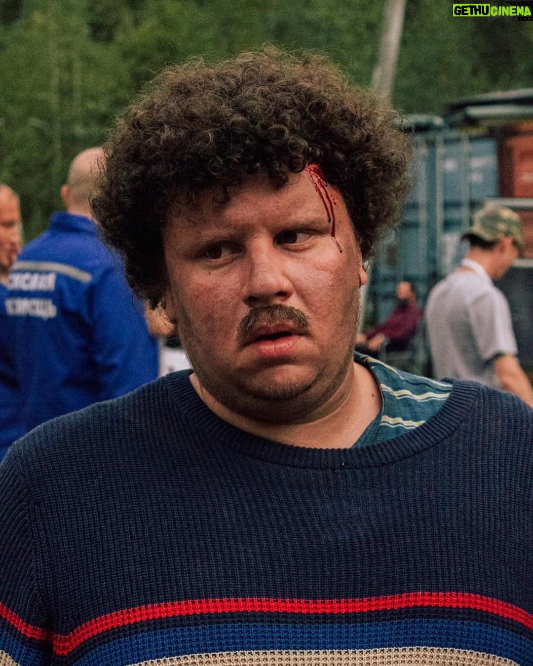 Evgeniy Kulik Instagram - Друзья, простите что давно не было постов. Последние полгода мы разрабатывали новый крутой проект, и на днях моя команда Kulik Production и МТС Медиа стартовали со съемками нашего сериала "Два"! Ждёте?