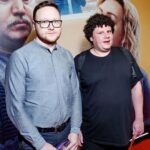 Evgeniy Kulik Instagram - Простите, что не часто выкладываю ролики. Вот один из проектов, который в этом виноват😅 Презентую вам мой первый опыт в большом кино в роли сценариста - «Пара из будущего». Сходите, посмотрите. Кто уже видел - как вам? Стоит продолжать или ролики мой потолок?)
