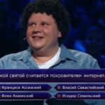 Evgeniy Kulik Instagram - С детства хотел поучаствовать в "Кто хочет стать миллионером", тогда кстати тоже вёл Дибров. Вот нам с @fedukone посчастливилось поучаствовать. И внимание вопрос: на сколько сильно я тупил? Варианты ответов: А) как идиот Б) как обычно В) как обычный идиот Г) все варианты верные Если вопрос сложный ставь ❤️