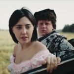 Evgeniy Kulik Instagram - Видимо, уже тогда девочек этому обучали. Сохраняйте и отправляйте тем, у кого хоть раз было «перефоткай» 🎩 - @alexeykrivenya 💃 - @rigina_neposudomoika