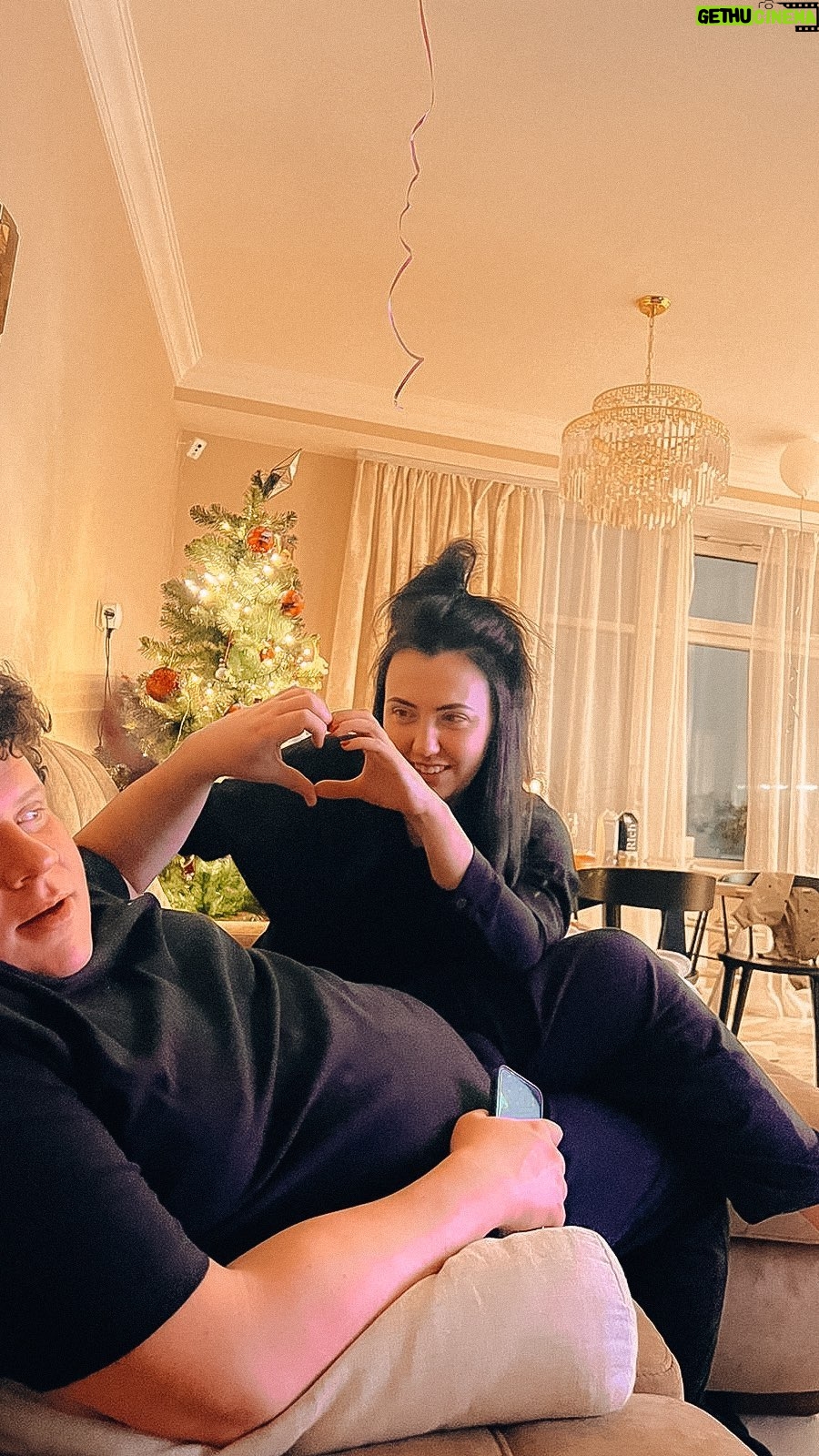 Evgeniy Kulik Instagram - Первый осознанный Новый Год Софии🎄 Первая съеденная утка Софией😀 Moscow, Russia