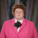 Evgeniy Kulik Instagram - Я давно не выкладывал фотографии, но тут не смог устоять, да друзья вы все правильно поняли у меня новый БАНТ! Если вы скажете что бант отстой я отвечу вам, что мужчины носили на шее банты издавна, а с течением времени они преобразовались в наш современный галстук. А вам что больше нравится галстук или бант? Кремль