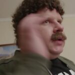 Evgeniy Kulik Instagram - Переговоры - это очень серьезно. Отмечай своих «профессионалов» которым можно доверить такое важное дело. 👩🏻‍💻 - @rigina_neposudomoika 🤵🏻- @jvan_tea Делитесь видосом у себя в сторис, отмечайте меня и я лайкну вашу фотку ❤