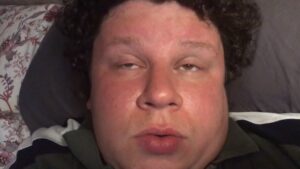 Evgeniy Kulik Instagram - Ребята, обработал не фотку, а вайн в face app!
Прицените и если вспомнил (ла) свою Ба ставь ❤️
👩🏻- @rigina_gaisina